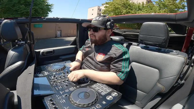 VINO | Electro & Breaks Set in a Ford Bronco | Portland video poster